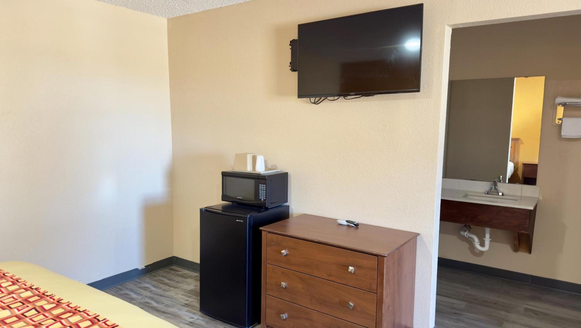 Regency Motel 2*